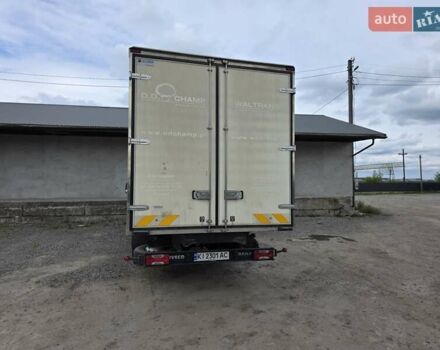 Білий Івеко Дейлі, об'ємом двигуна 3 л та пробігом 326 тис. км за 35800 $, фото 3 на Automoto.ua