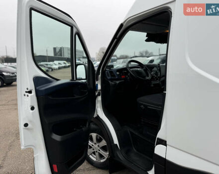 Белый Ивеко Дейли, объемом двигателя 3 л и пробегом 240 тыс. км за 22000 $, фото 30 на Automoto.ua