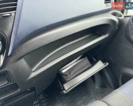 Белый Ивеко Дейли, объемом двигателя 3 л и пробегом 240 тыс. км за 22000 $, фото 57 на Automoto.ua