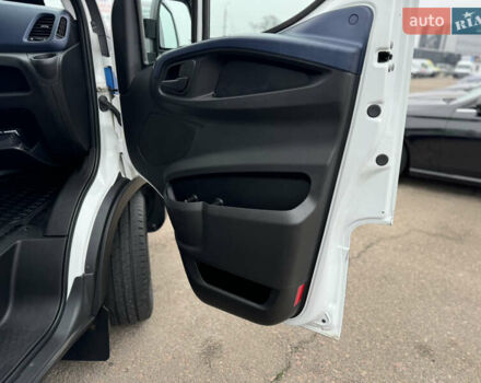 Белый Ивеко Дейли, объемом двигателя 3 л и пробегом 240 тыс. км за 22000 $, фото 58 на Automoto.ua