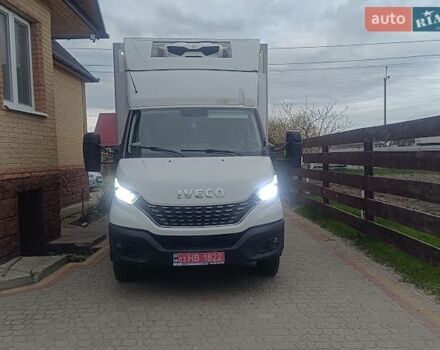 Белый Ивеко Дейли, объемом двигателя 3 л и пробегом 402 тыс. км за 45990 $, фото 3 на Automoto.ua