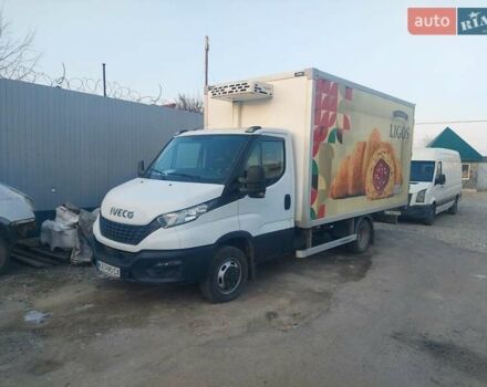 Белый Ивеко Дейли, объемом двигателя 3 л и пробегом 220 тыс. км за 27342 $, фото 1 на Automoto.ua