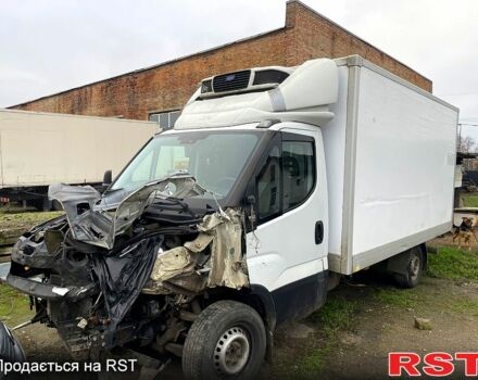 Белый Ивеко Дейли, объемом двигателя 2.5 л и пробегом 300 тыс. км за 10000 $, фото 8 на Automoto.ua