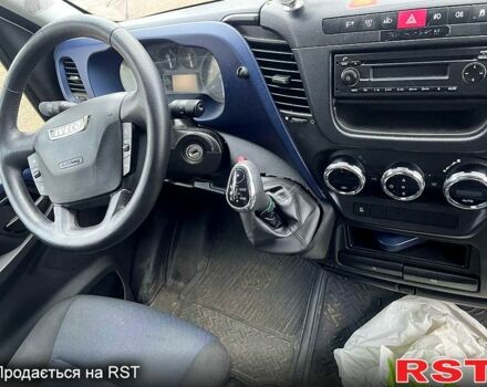 Белый Ивеко Дейли, объемом двигателя 2.5 л и пробегом 300 тыс. км за 10000 $, фото 2 на Automoto.ua