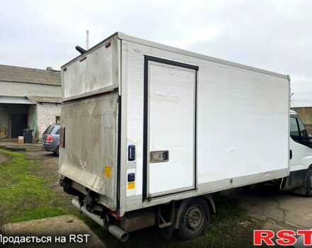 Белый Ивеко Дейли, объемом двигателя 2.5 л и пробегом 300 тыс. км за 10000 $, фото 6 на Automoto.ua