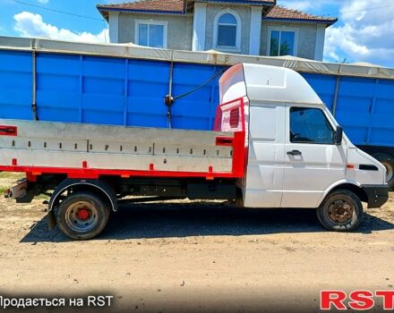 Білий Івеко Дейлі, об'ємом двигуна 2.5 л та пробігом 300 тис. км за 8000 $, фото 1 на Automoto.ua