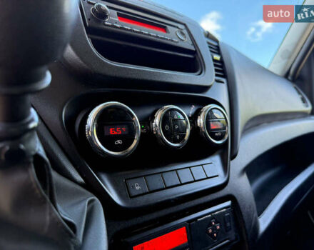 Белый Ивеко Дейли, объемом двигателя 3 л и пробегом 669 тыс. км за 25400 $, фото 28 на Automoto.ua