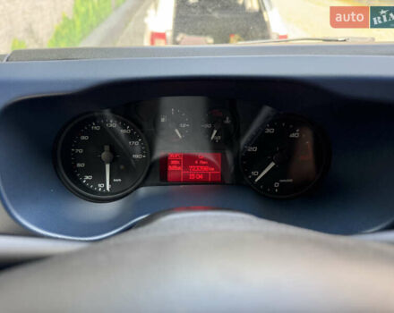 Белый Ивеко Дейли, объемом двигателя 3 л и пробегом 723 тыс. км за 30000 $, фото 14 на Automoto.ua