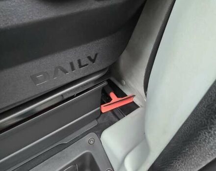 Білий Івеко Дейлі, об'ємом двигуна 3 л та пробігом 250 тис. км за 41500 $, фото 24 на Automoto.ua