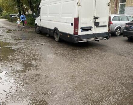 Белый Ивеко Дейли, объемом двигателя 3 л и пробегом 630 тыс. км за 4500 $, фото 1 на Automoto.ua