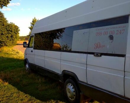 Белый Ивеко Дейли, объемом двигателя 2.5 л и пробегом 150 тыс. км за 2999 $, фото 2 на Automoto.ua