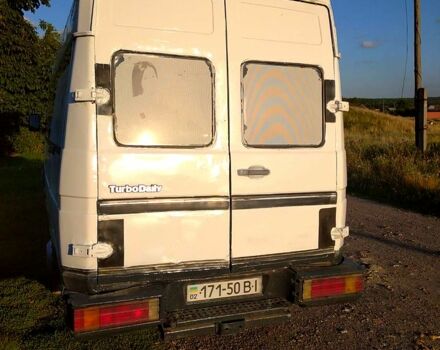 Белый Ивеко Дейли, объемом двигателя 2.5 л и пробегом 150 тыс. км за 2999 $, фото 3 на Automoto.ua