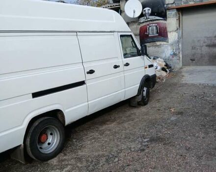 Белый Ивеко Дейли, объемом двигателя 2.9 л и пробегом 970 тыс. км за 4500 $, фото 3 на Automoto.ua