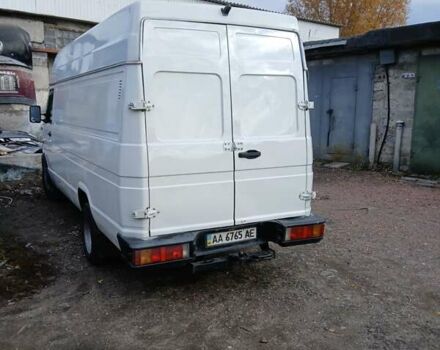 Белый Ивеко Дейли, объемом двигателя 2.9 л и пробегом 970 тыс. км за 4500 $, фото 2 на Automoto.ua