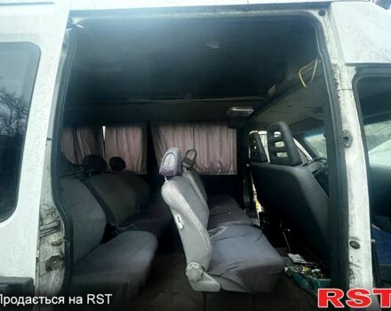 Білий Івеко Дейлі, об'ємом двигуна 2.8 л та пробігом 282 тис. км за 3800 $, фото 6 на Automoto.ua