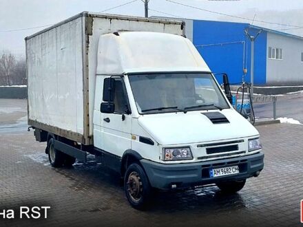 Білий Івеко Дейлі, об'ємом двигуна 2.8 л та пробігом 430 тис. км за 5700 $, фото 1 на Automoto.ua