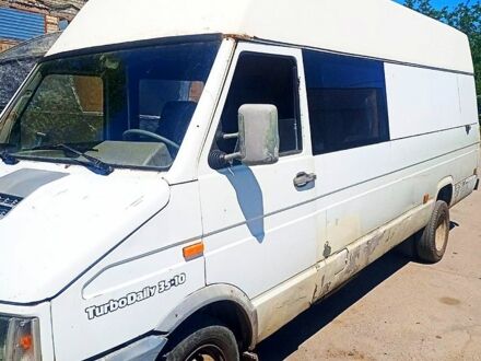 Білий Івеко Дейлі, об'ємом двигуна 2.5 л та пробігом 285 тис. км за 2100 $, фото 1 на Automoto.ua