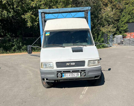 Белый Ивеко Дейли, объемом двигателя 2.5 л и пробегом 400 тыс. км за 4900 $, фото 1 на Automoto.ua
