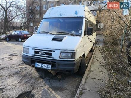 Ивеко Дейли 1998 в Запорожье на Automoto.ua Белый Ивеко Дейли, объемом двигателя 2.8 л и пробегом 255 тыс. км за 1999 $, фото 1 на Automoto.ua
