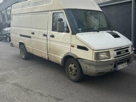 Білий Івеко Дейлі, об'ємом двигуна 2.8 л та пробігом 300 тис. км за 2000 $, фото 1 на Automoto.ua