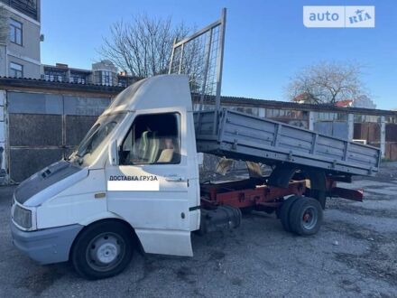 Білий Івеко Дейлі, об'ємом двигуна 2.5 л та пробігом 1 тис. км за 10000 $, фото 1 на Automoto.ua