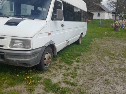 Білий Івеко Дейлі, об'ємом двигуна 2.8 л та пробігом 250 тис. км за 5000 $, фото 1 на Automoto.ua