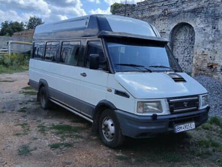 Білий Івеко Дейлі, об'ємом двигуна 2.8 л та пробігом 100 тис. км за 3500 $, фото 1 на Automoto.ua