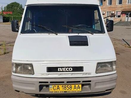 Белый Ивеко Дейли, объемом двигателя 2.9 л и пробегом 500 тыс. км за 2500 $, фото 1 на Automoto.ua