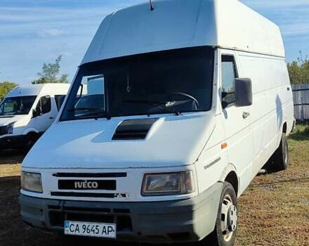 Белый Ивеко Дейли, объемом двигателя 2.8 л и пробегом 678 тыс. км за 3200 $, фото 1 на Automoto.ua