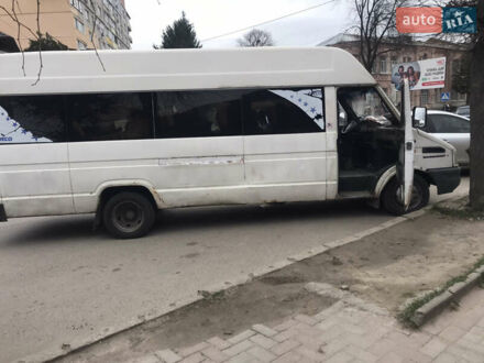 Ивеко Дейли 1999 в Бару на Automoto.ua Белый Ивеко Дейли, объемом двигателя 2.8 л и пробегом 480 тыс. км за 3000 $, фото 1 на Automoto.ua
