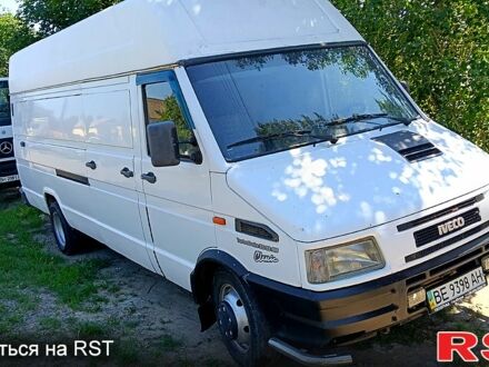 Білий Івеко Дейлі, об'ємом двигуна 2.8 л та пробігом 100 тис. км за 4500 $, фото 1 на Automoto.ua