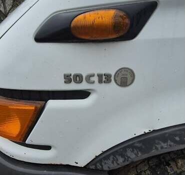 Білий Івеко Дейлі, об'ємом двигуна 2.8 л та пробігом 385 тис. км за 5300 $, фото 1 на Automoto.ua