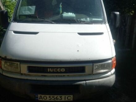 Белый Ивеко Дейли, объемом двигателя 2.8 л и пробегом 280 тыс. км за 4600 $, фото 1 на Automoto.ua