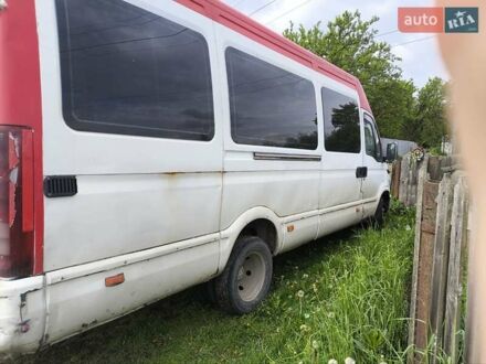 Ивеко Дейли 2002 в Богородчанах на Automoto.ua Белый Ивеко Дейли, объемом двигателя 2.8 л и пробегом 200 тыс. км за 4000 $, фото 1 на Automoto.ua
