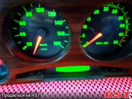 Івеко Дейлі 2002 у Кам'янське (Дніпродзержинськ) на Automoto.ua Білий Івеко Дейлі, об'ємом двигуна 2.8 л та пробігом 500 тис. км за 7500 $, фото 1 на Automoto.ua