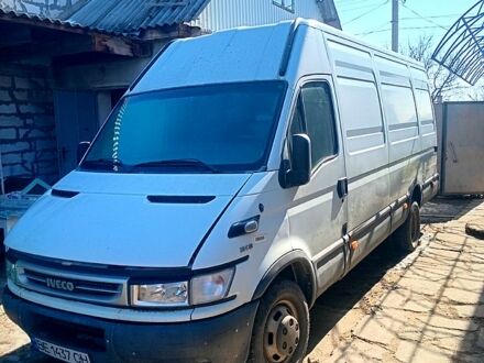 Белый Ивеко Дейли, объемом двигателя 2.8 л и пробегом 224 тыс. км за 8000 $, фото 1 на Automoto.ua