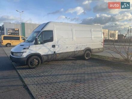 Белый Ивеко Дейли, объемом двигателя 3 л и пробегом 397 тыс. км за 14100 $, фото 1 на Automoto.ua