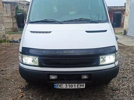 Белый Ивеко Дейли, объемом двигателя 3 л и пробегом 652 тыс. км за 10200 $, фото 1 на Automoto.ua