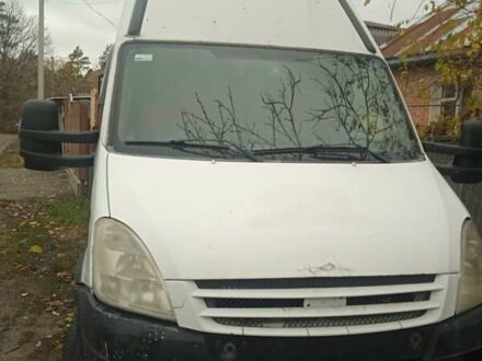 Белый Ивеко Дейли, объемом двигателя 3 л и пробегом 350 тыс. км за 6000 $, фото 1 на Automoto.ua