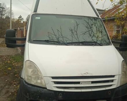 Белый Ивеко Дейли, объемом двигателя 3 л и пробегом 350 тыс. км за 6000 $, фото 1 на Automoto.ua