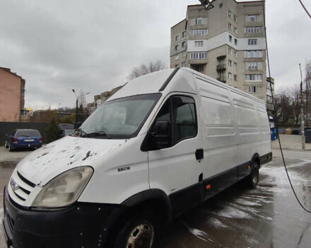 Белый Ивеко Дейли, объемом двигателя 3 л и пробегом 450 тыс. км за 7250 $, фото 1 на Automoto.ua
