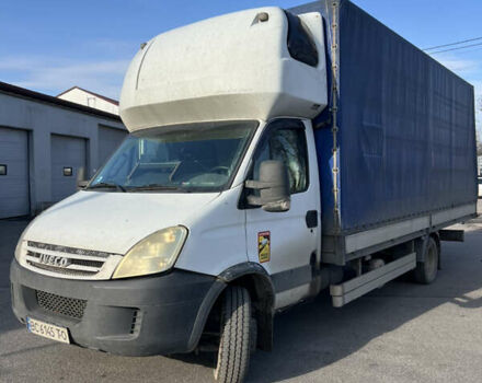 Белый Ивеко Дейли, объемом двигателя 3 л и пробегом 490 тыс. км за 19000 $, фото 1 на Automoto.ua