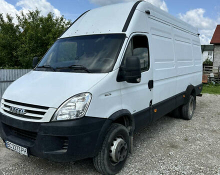 Белый Ивеко Дейли, объемом двигателя 3 л и пробегом 334 тыс. км за 11800 $, фото 1 на Automoto.ua