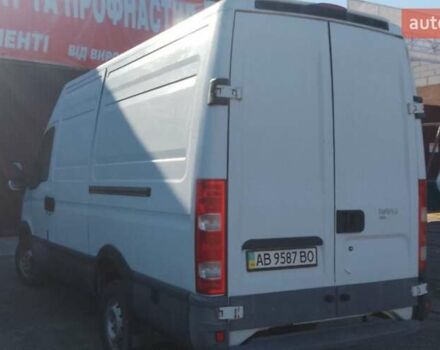 Белый Ивеко Дейли, объемом двигателя 3 л и пробегом 411 тыс. км за 7700 $, фото 1 на Automoto.ua