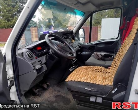 Білий Івеко Дейлі, об'ємом двигуна 2.3 л та пробігом 320 тис. км за 16000 $, фото 1 на Automoto.ua