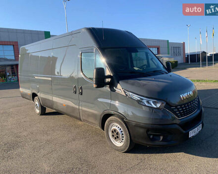 Черный Ивеко Дейли, объемом двигателя 3 л и пробегом 303 тыс. км за 29900 $, фото 5 на Automoto.ua