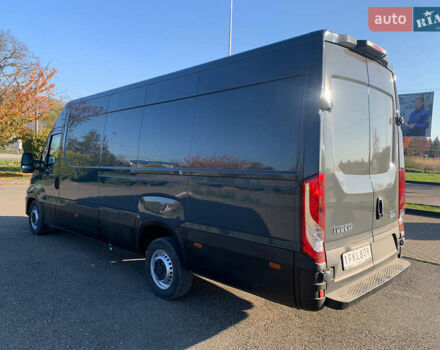 Черный Ивеко Дейли, объемом двигателя 3 л и пробегом 303 тыс. км за 29900 $, фото 3 на Automoto.ua