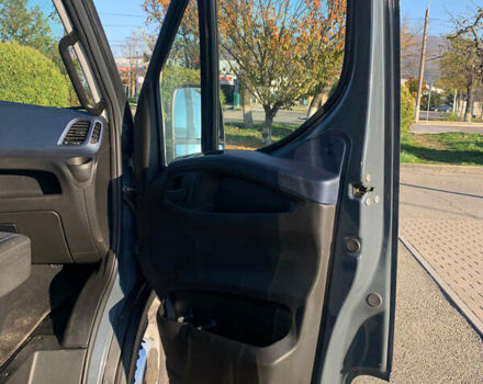 Черный Ивеко Дейли, объемом двигателя 3 л и пробегом 303 тыс. км за 29900 $, фото 16 на Automoto.ua