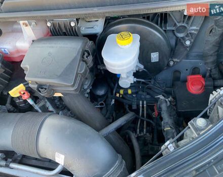 Черный Ивеко Дейли, объемом двигателя 3 л и пробегом 303 тыс. км за 29900 $, фото 9 на Automoto.ua