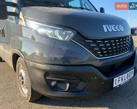 Черный Ивеко Дейли, объемом двигателя 3 л и пробегом 303 тыс. км за 29900 $, фото 11 на Automoto.ua